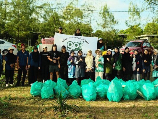 Beach Clean Up - 23