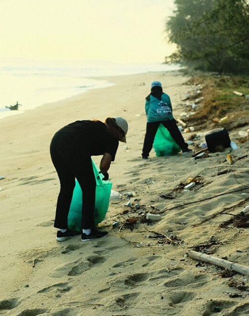 Beach Clean Up - 27